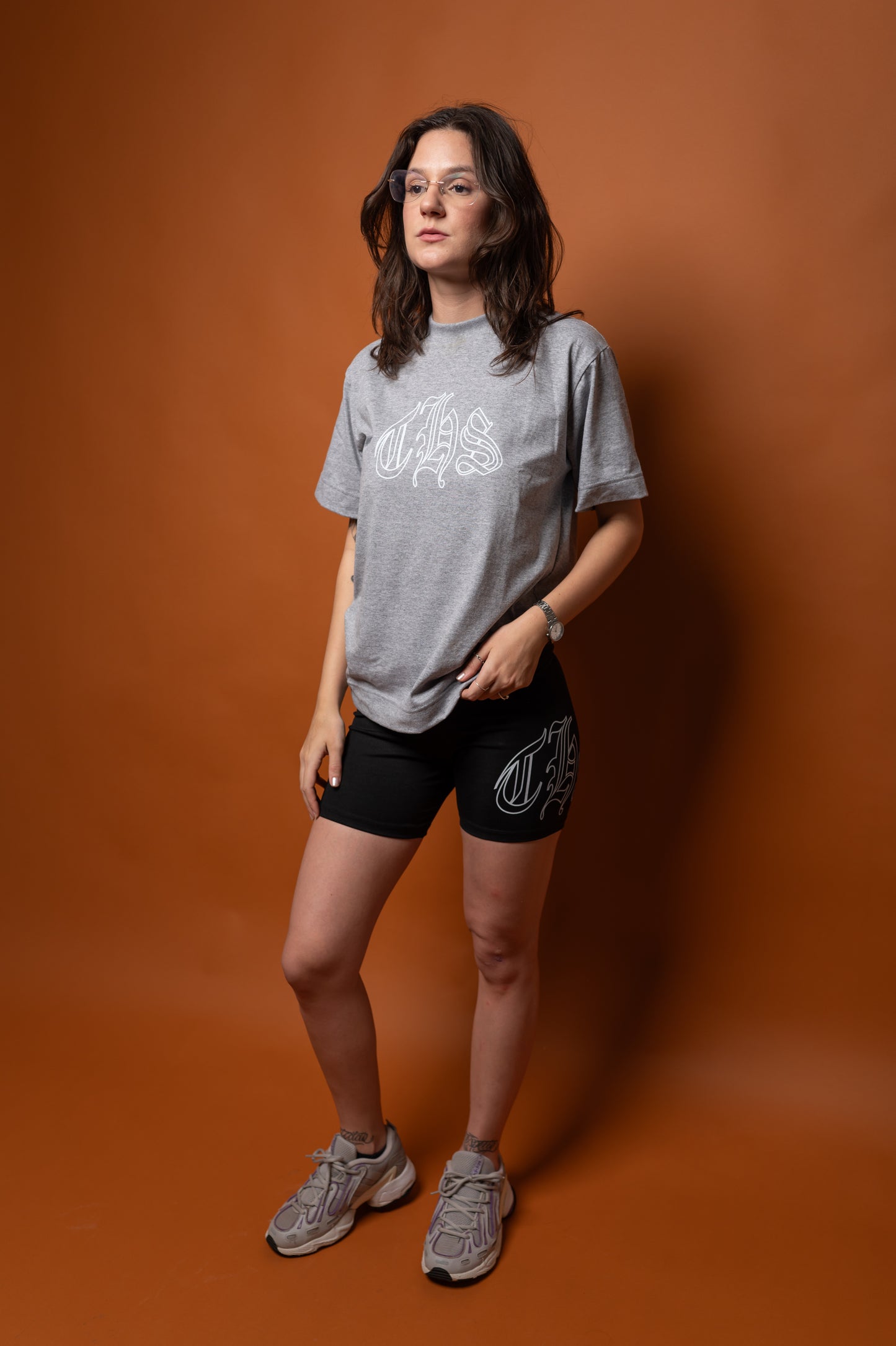 Camiseta básica THS. streetwear gray