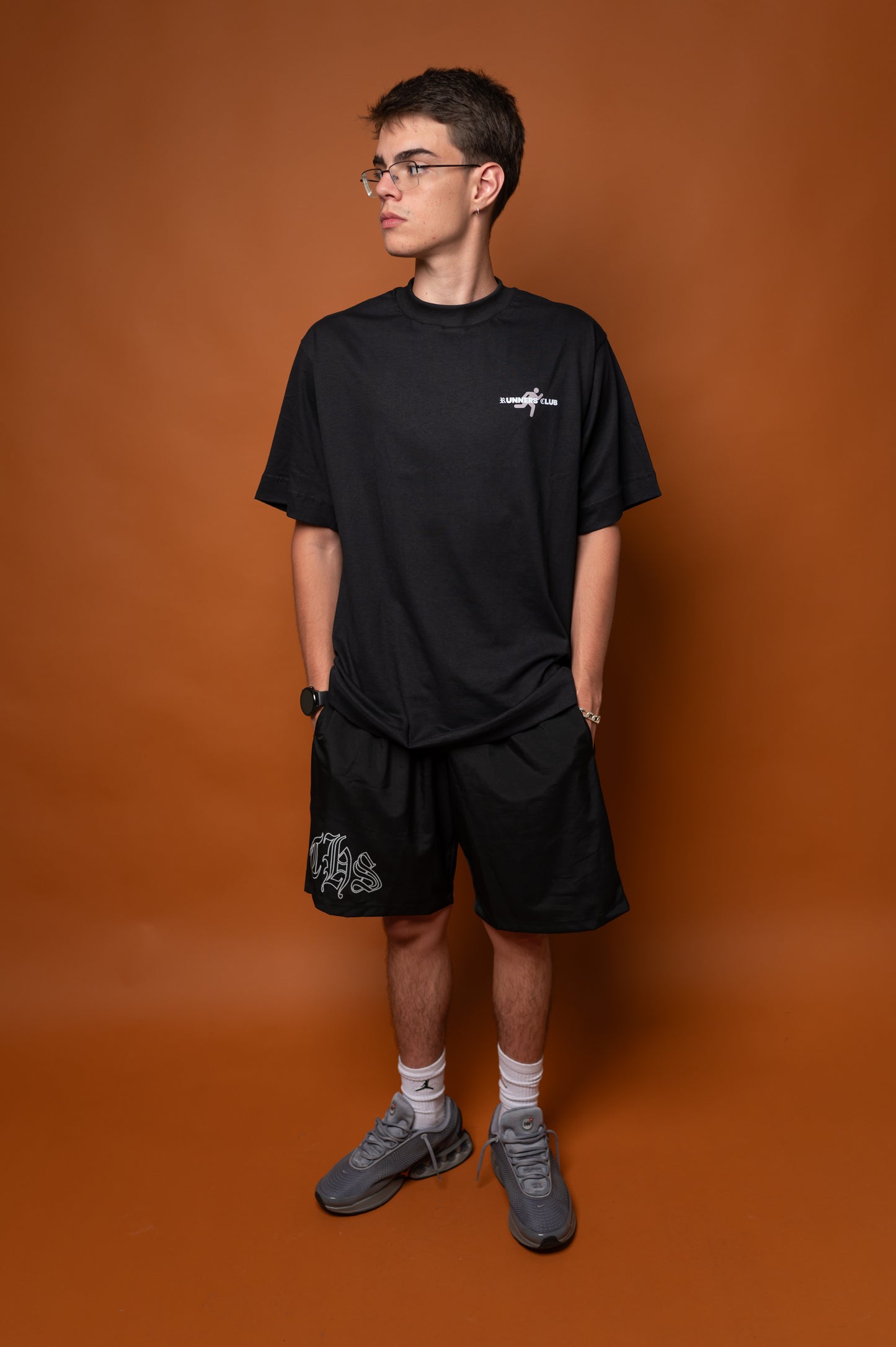 Camiseta streetwear "CITY RUNNER CLUB" PRETA