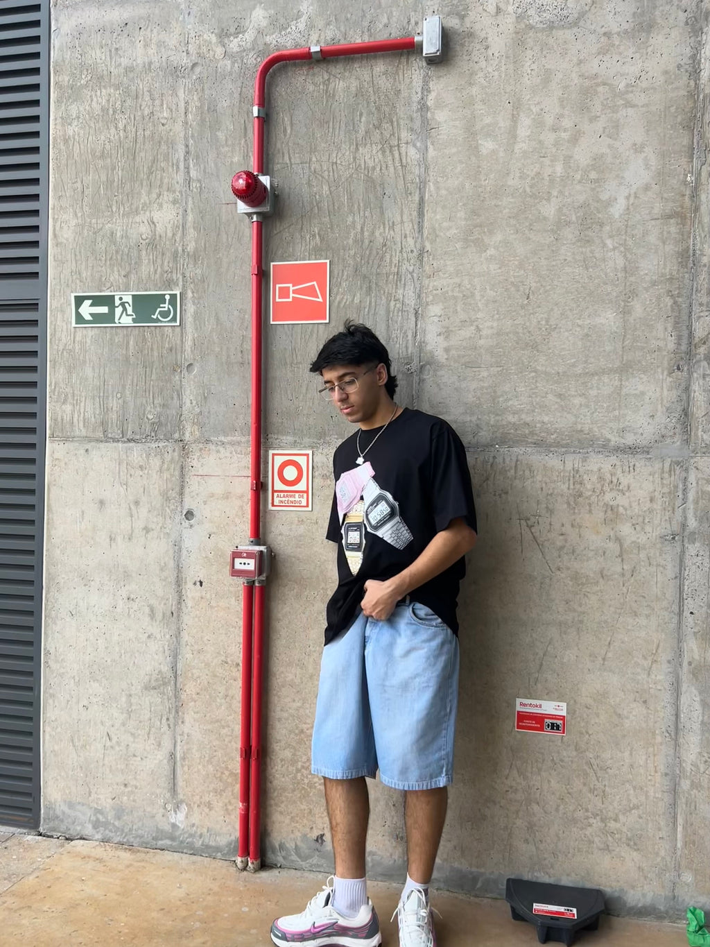 CAMISETA "TEMPO" PRETA STREET