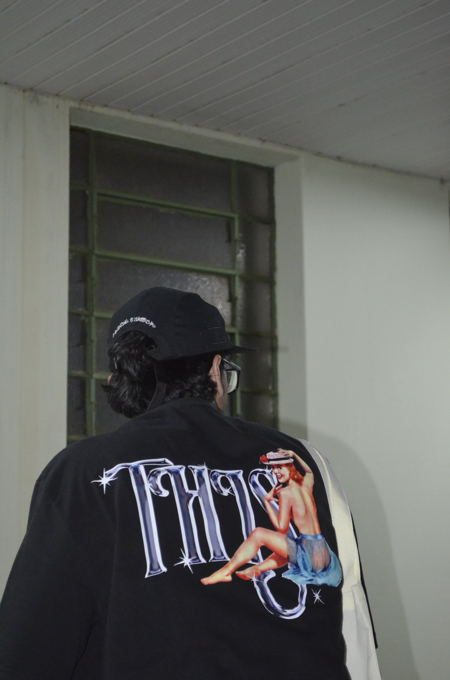 Camiseta Streetwear This.company Sexy Chrome Preta