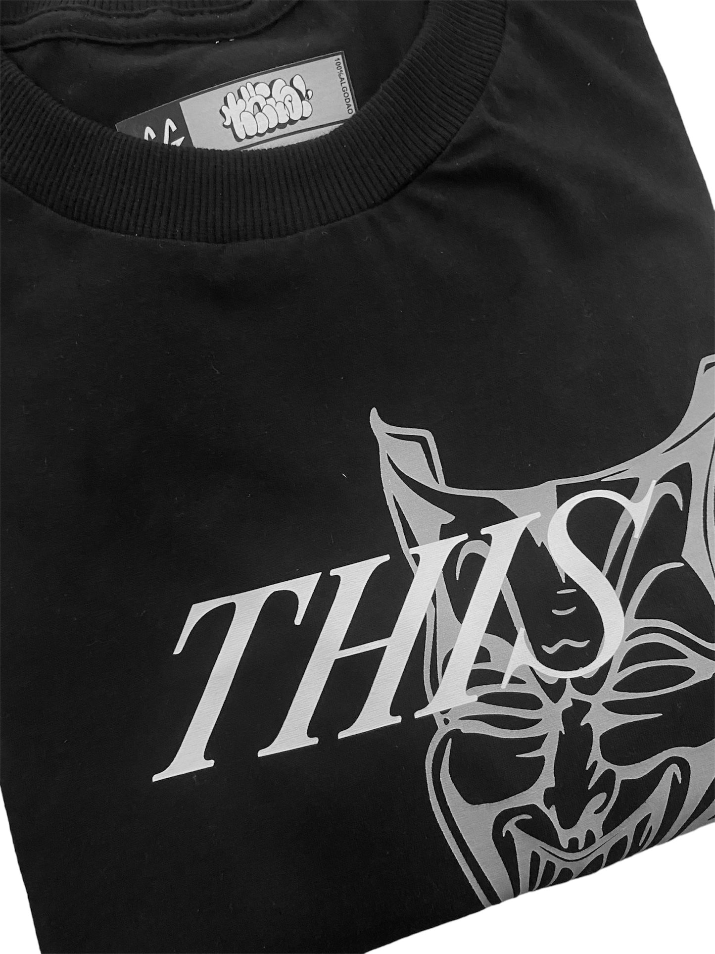 CAMISETA STREETWEAR "CRY NOW LAUGHS LATER" PRETA