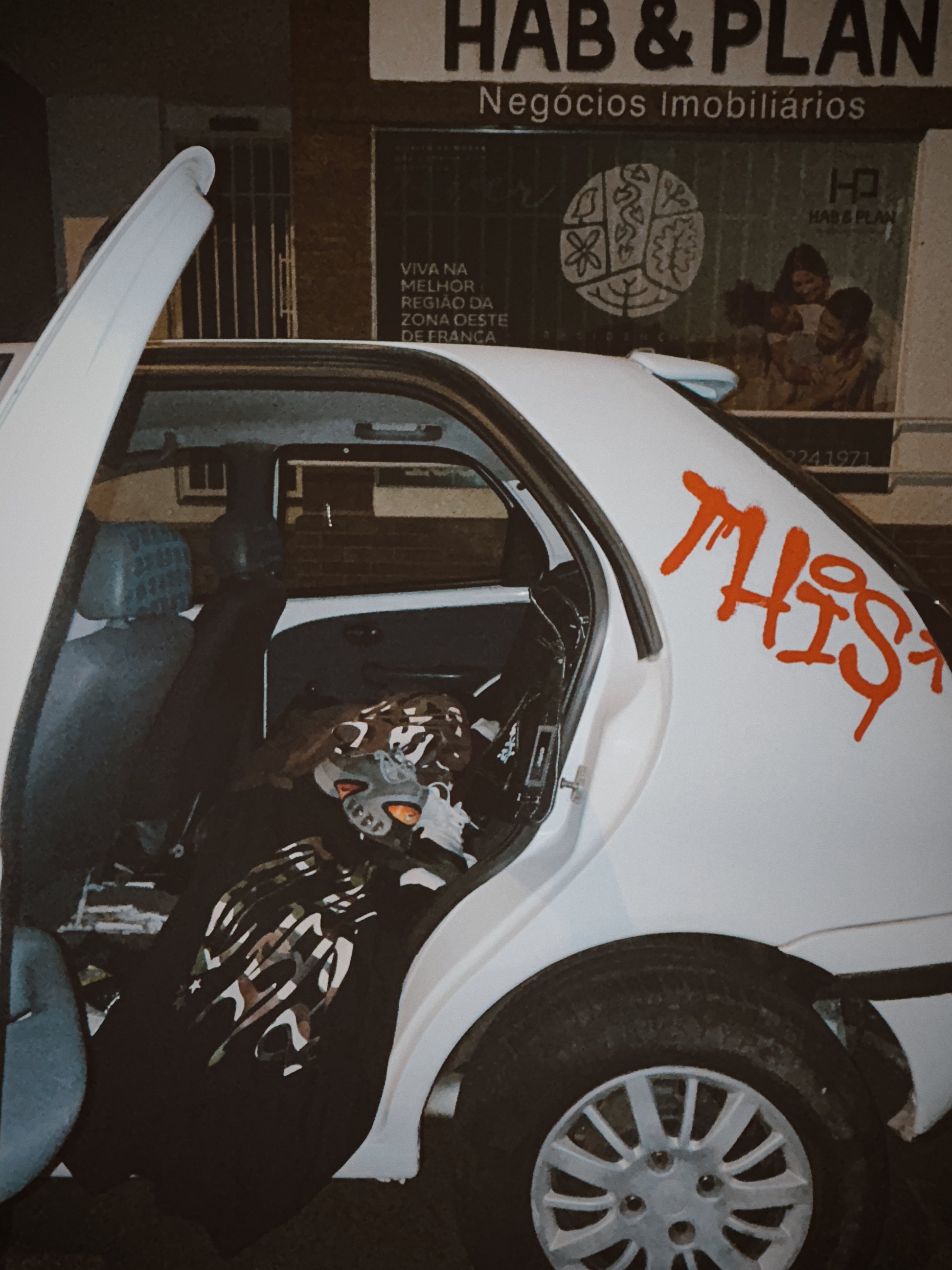 CAMISETA PRETA CAMO MILITAR THIS.COMPANY