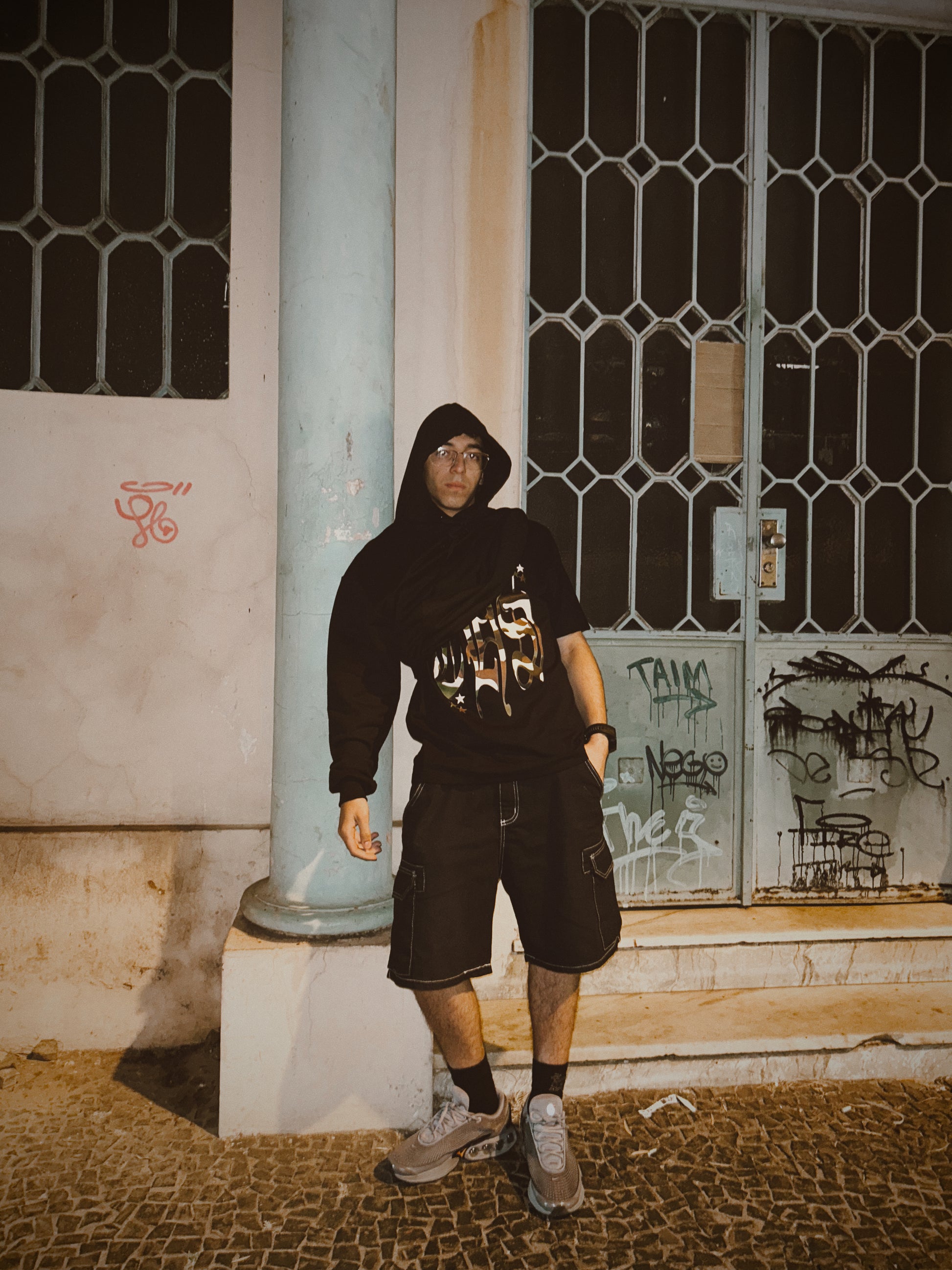 CAMISETA PRETA CAMO MILITAR THIS.COMPANY